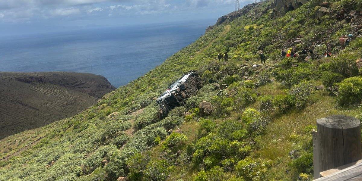Accidente de una guagua en la GM 2