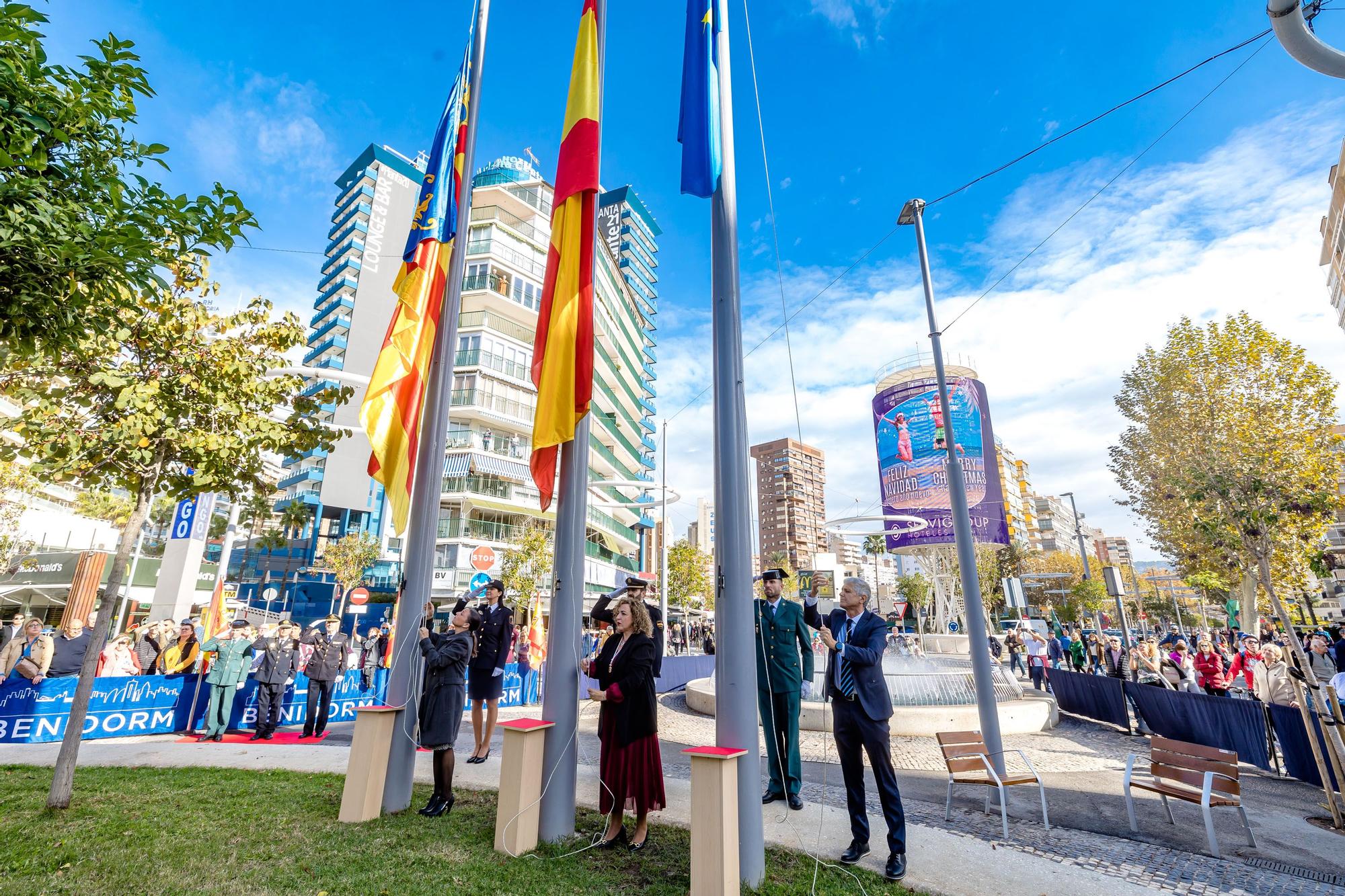 Pleno Día de La Constitución en Benidorm