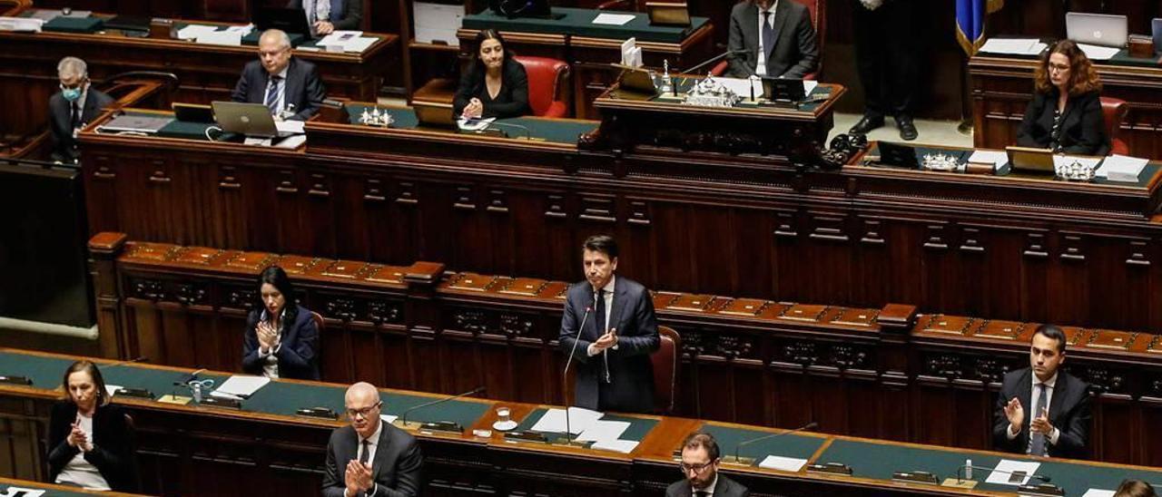 Conte, informando al Parlamento sobre la crisis sanitaria, ayer, en Roma.