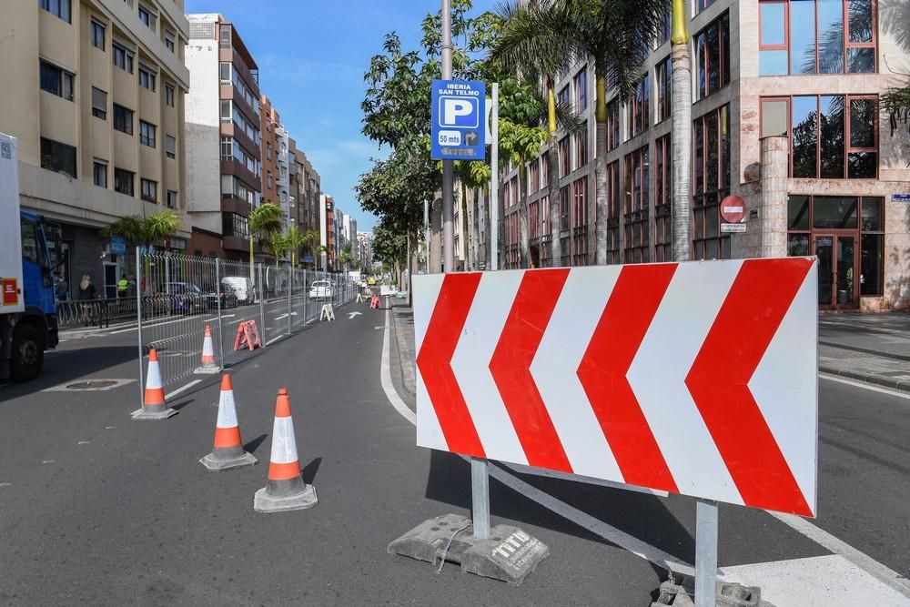 Obras de la MetroGuagua en la calle Venegas