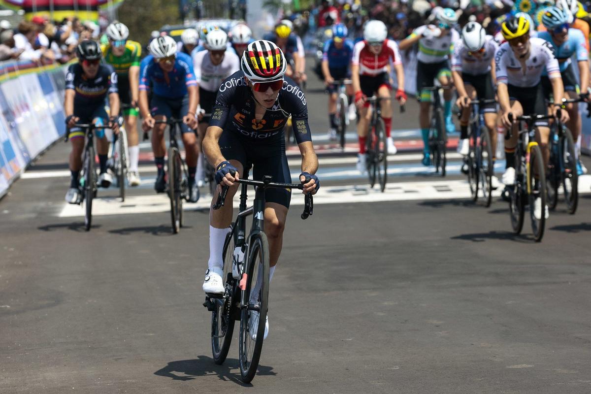 Benjamín Noval durante la prueba junior del Mundial de Ruanda de ciclismo