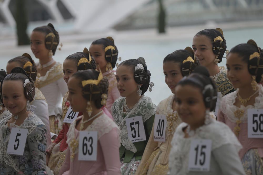 Las candidatas a Fallera Mayor Infantil visitan el Museo Príncipe Felipe