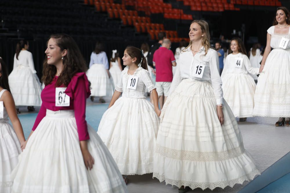 Ensayo de las candidatas a fallera mayor 2019 en la Fonteta