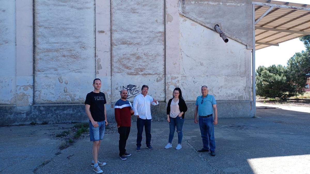 Visita de Eduardo Folgado y los concejales del equipo Gobierno al antiguo silo de Fuentesaúco.