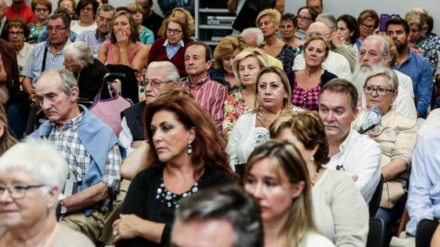 Público asistente a la conferencia de Adafa.