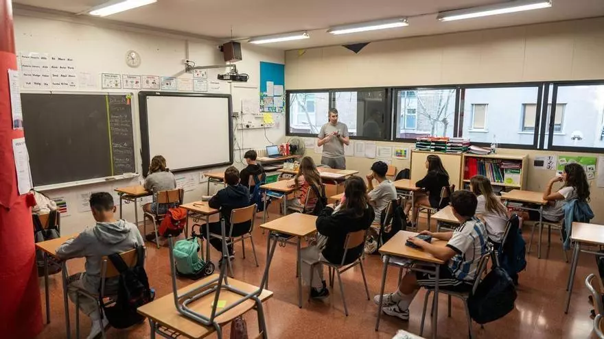 El profesor de Matemáticas Alex Torío: "Están tapando la bajada de nivel, tengo alumnos de 18 años que no saben las tablas de multiplicar"
