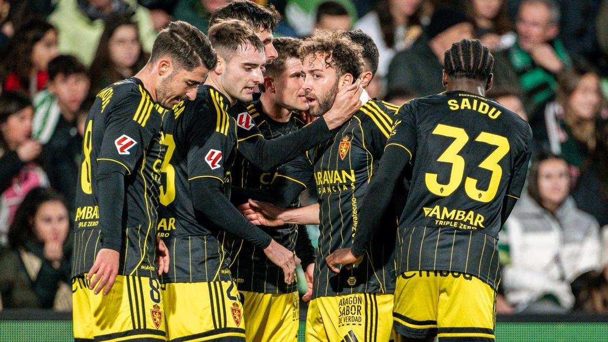 El Real Zaragoza firma una sufrida victoria en El Sardinero (2-3) ante el Racing