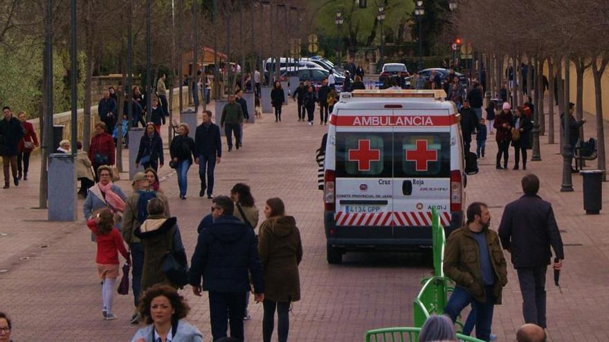 Las asistencias de Cruz Roja durante las procesiones han descendido este año a la mitad