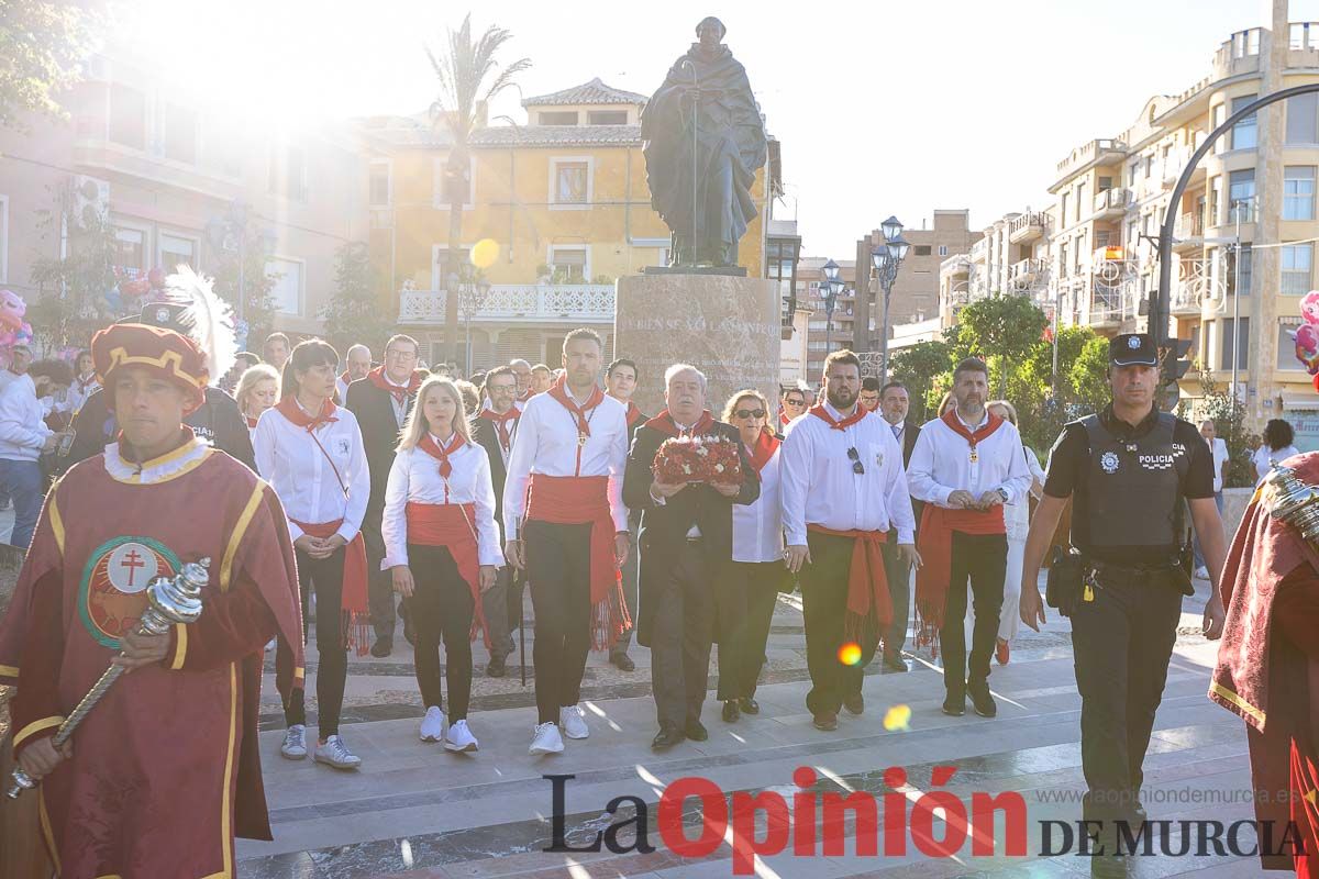 Bandeja de flores y ritual de la bendición del vino en las Fiestas de Caravaca