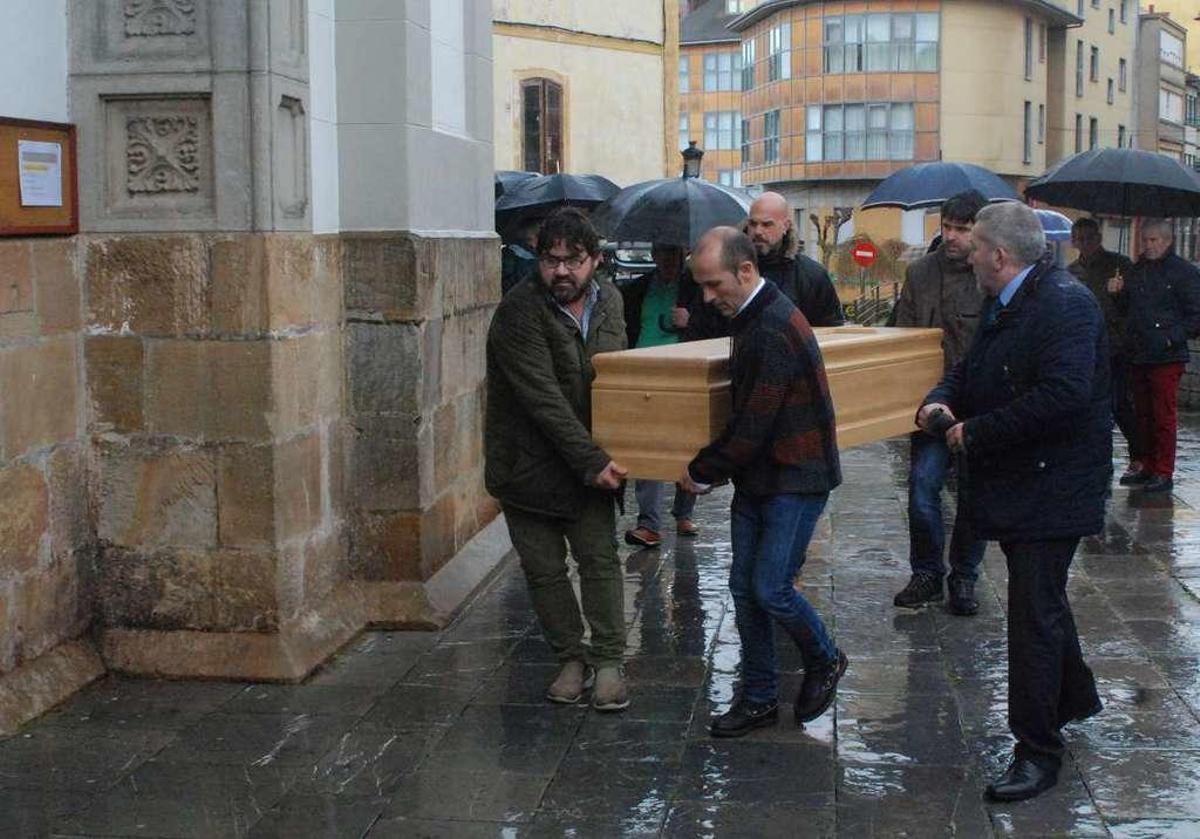 Candás despide a Cheché, "un cachín de nuestra historia"