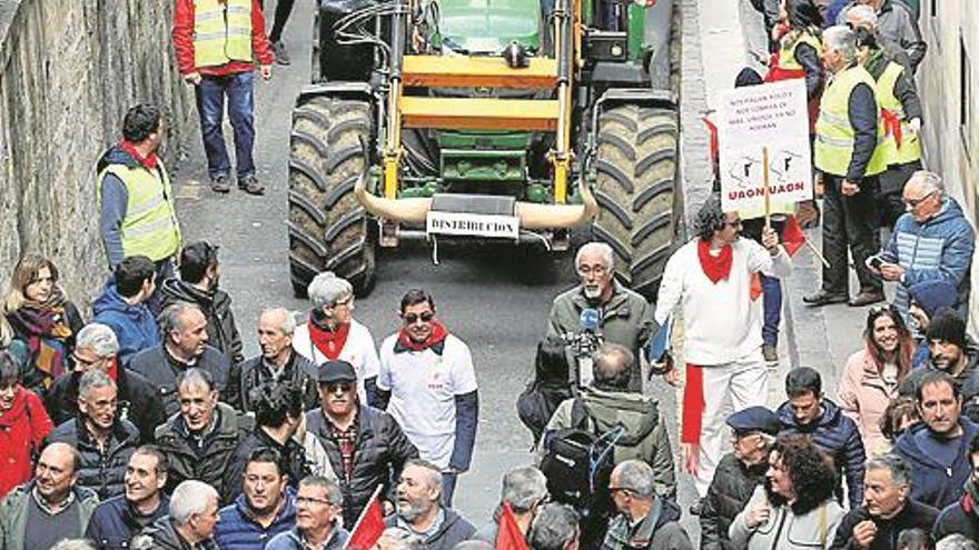 Las protestas del campo llegan a A Coruña, Pamplona y Granada