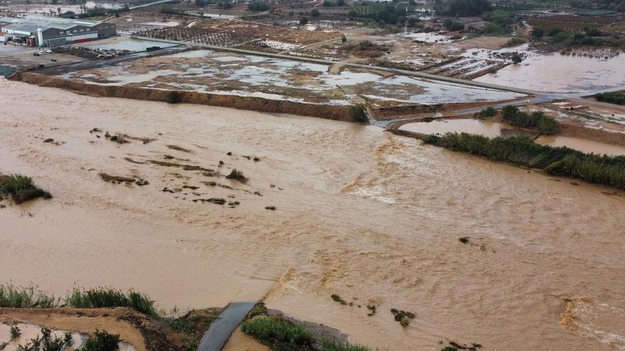 El río Magre se desborda a su paso por Alfarb