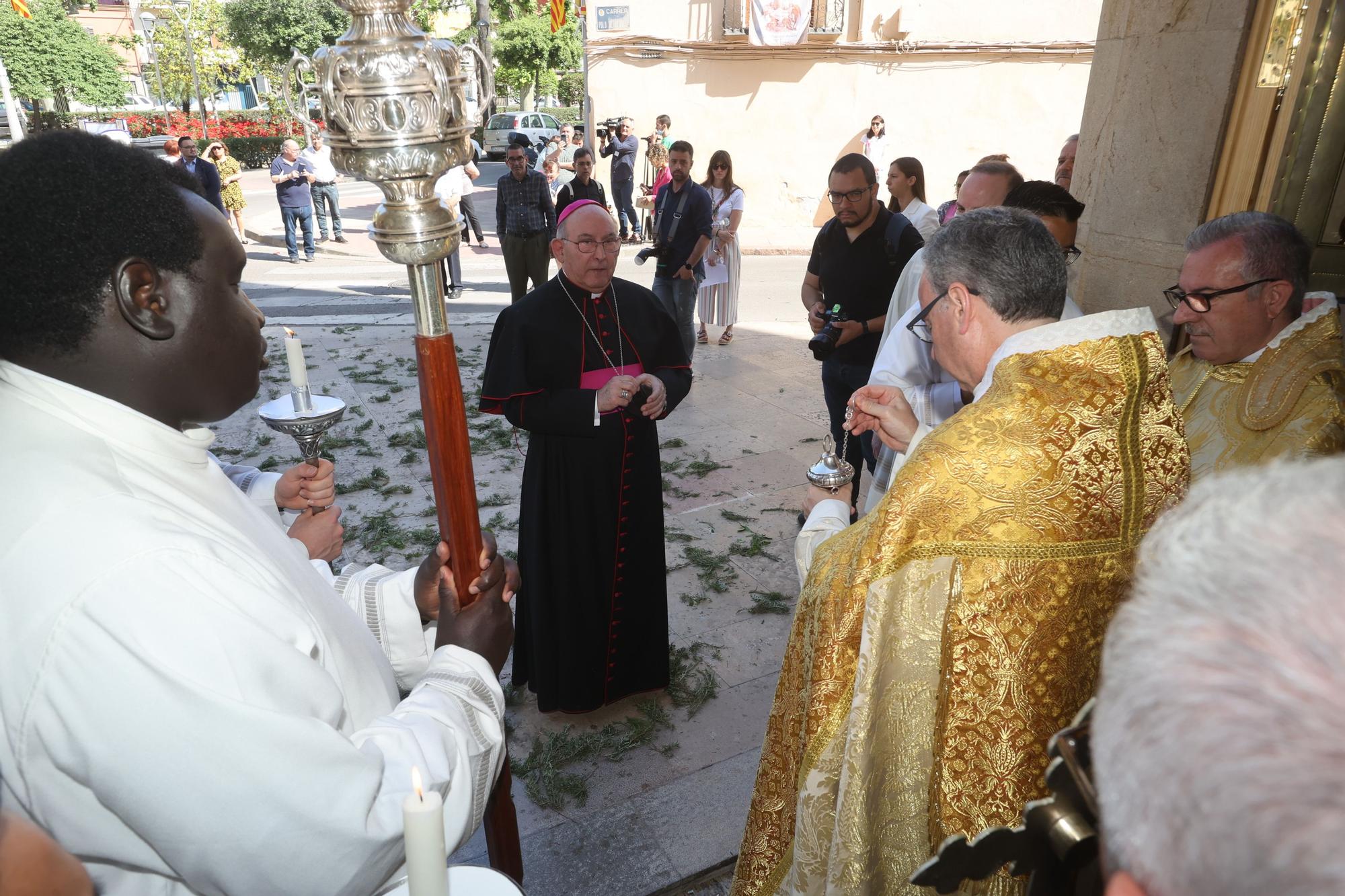 Las imágenes de la misa y la procesión del día de Sant Pasqual en Vila-real