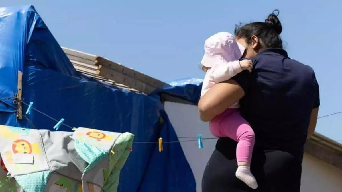 Una madre y su hija en Can Rova 2 .
