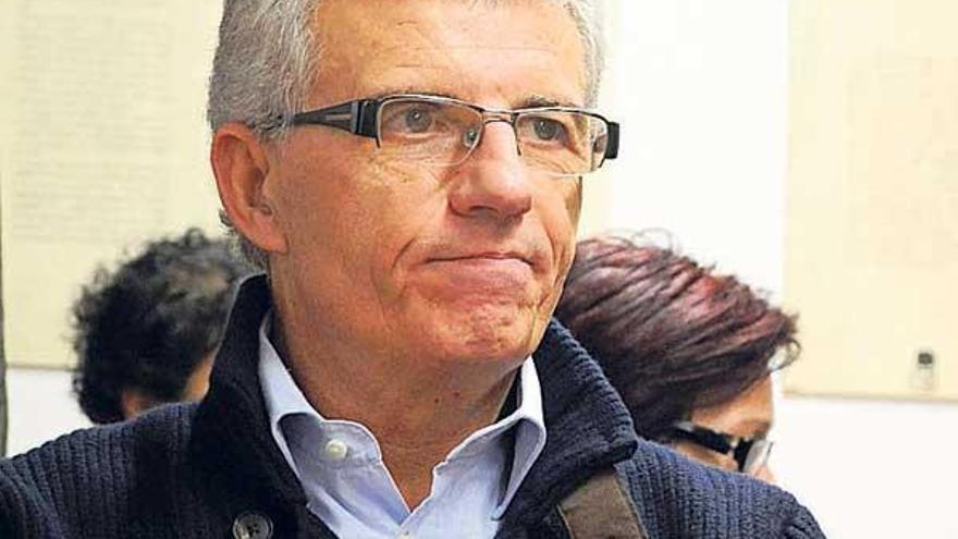 El hasta ayer candidato socialista Carlos Guerrero.  // Iñaki Abella