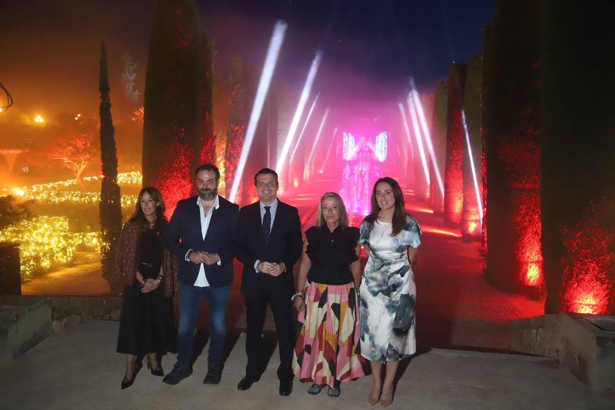 Las autoridades inauguran el espectáculo 'Navegantes'