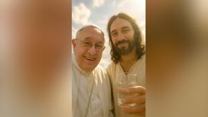 El papa Francesc i Jesús es fan 'selfies' al cel: així és el vídeo viral fet amb IA