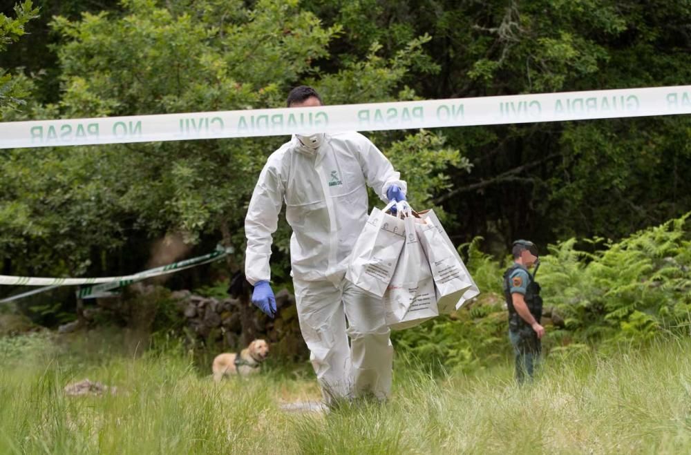 Hallan un fusil de asalto y dos armas de fuego más en la casa de Fornelos de los jefes de Resistencia Galega.