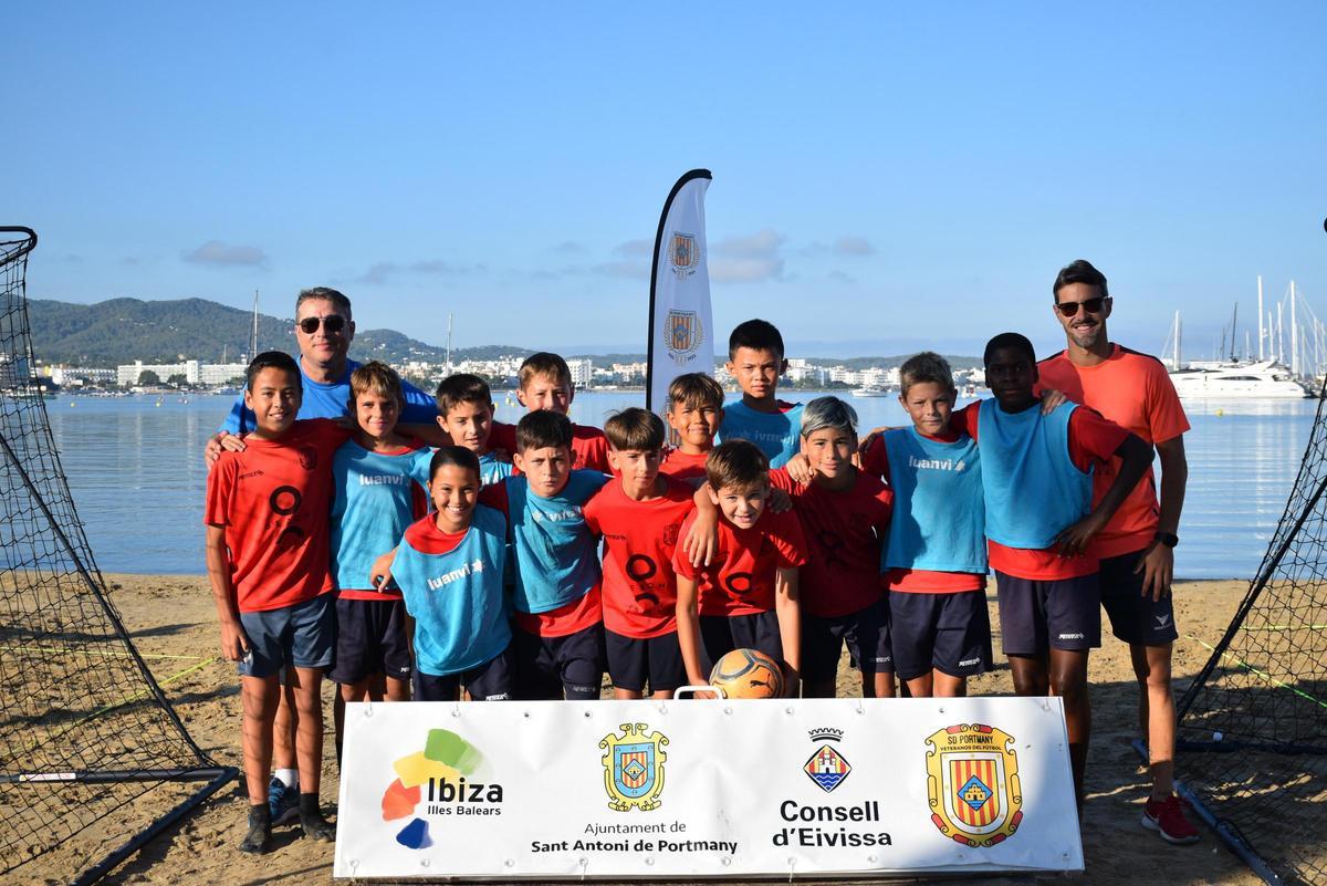 El torneo de fútbol playa por el centenario de la S.D. Portmany, en imágenes El torneo de fútbol playa por el centenario de la S.D. Portmany, en imágenes