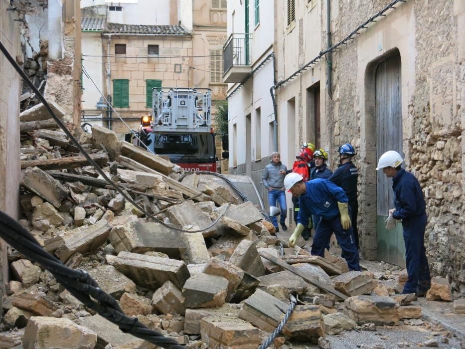 Las lluvias provocan el derrumbe de una casa en Porreres