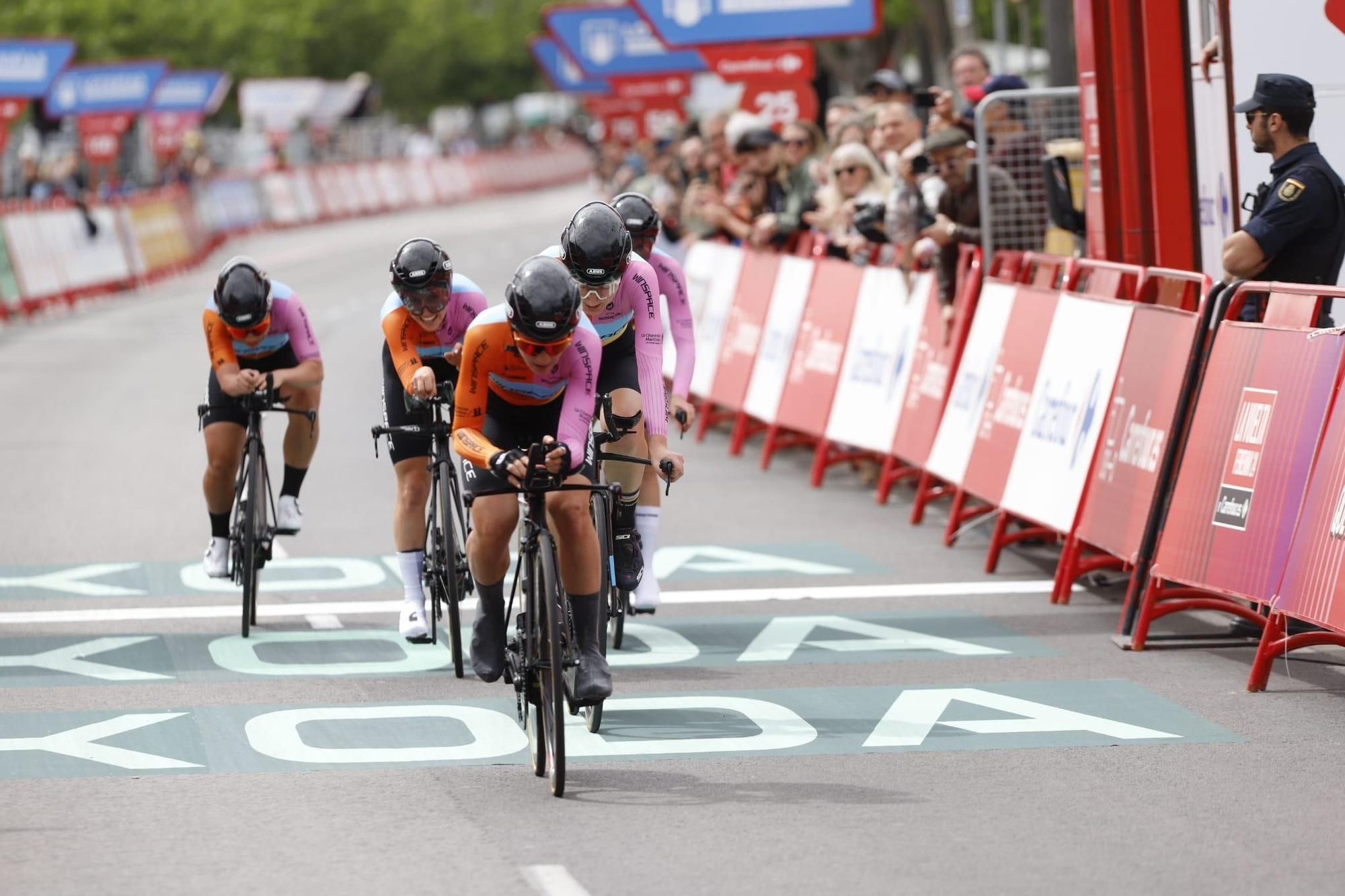 Primera etapa de La Vuelta a España Femenina en València