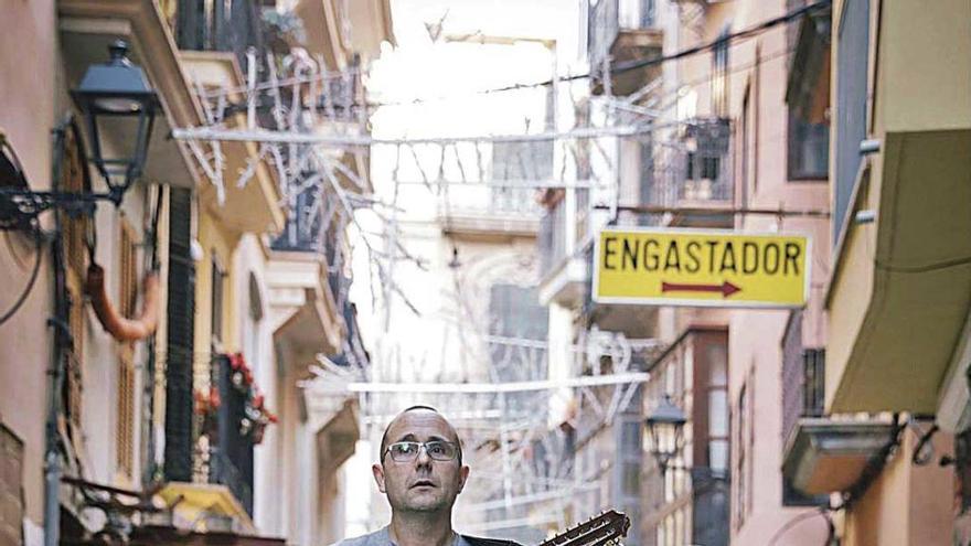 Jeroni Rullan en una de las calles del centro de Palma.