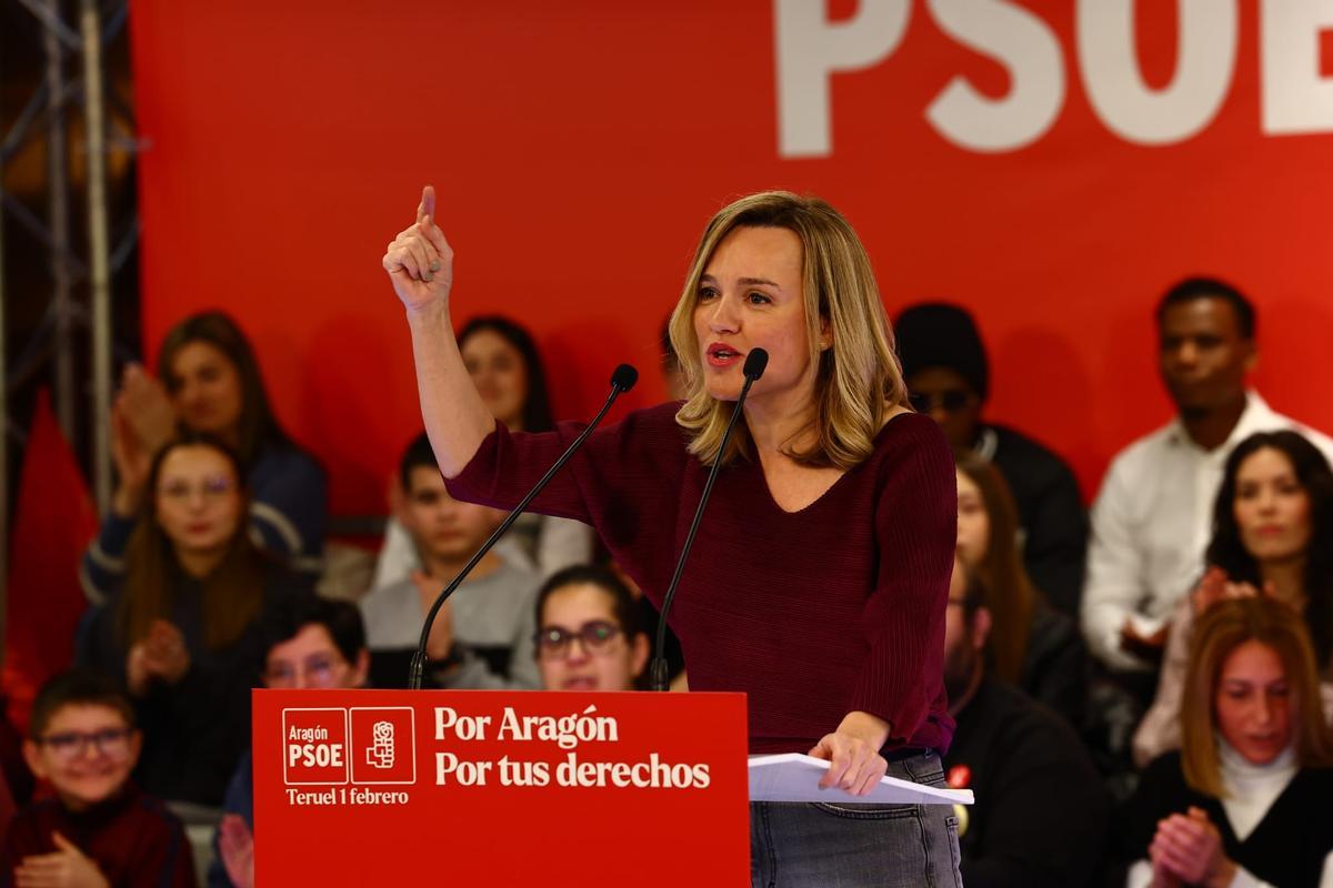 Pedro Sánchez junto a Pilar Alegría en el mitin central del PSOE en Teruel. Pedro Sánchez junto a Pilar Alegría en el mitin central del PSOE en Teruel.