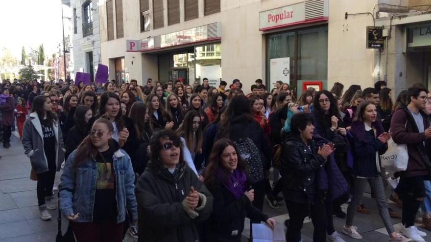 Manifestación feminista estudiantil por el Día de la Mujer