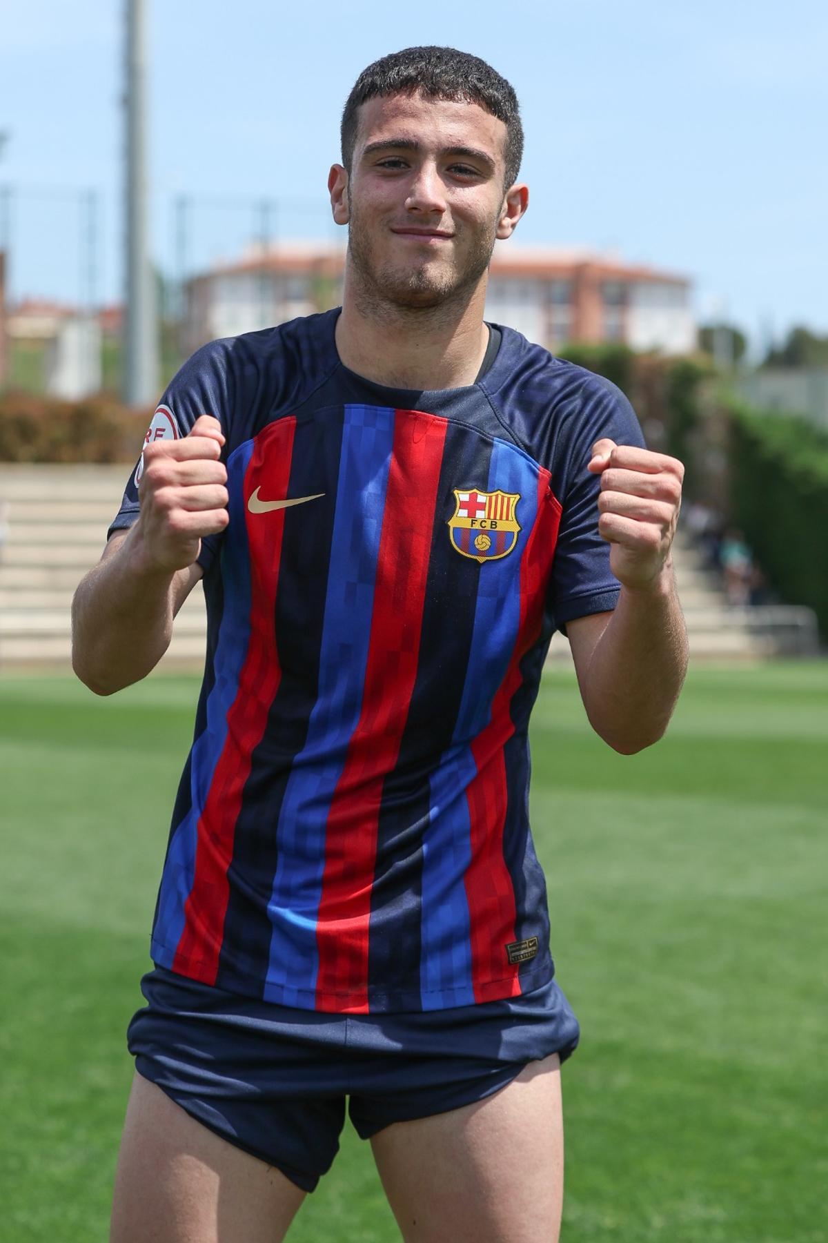 ¡Euforia absoluta! Así ha celebrado el Juvenil 'A' el título de Liga