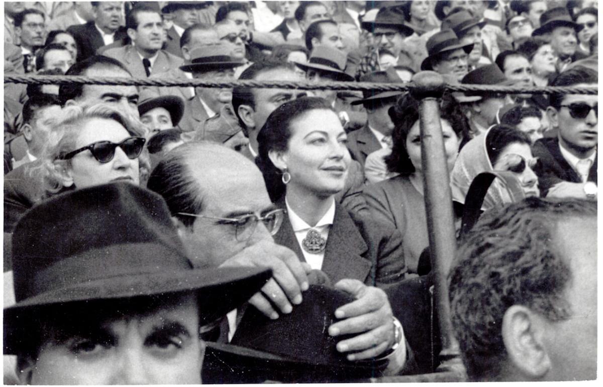 La nit que Ava Gardner va ser expulsada del Ritz: ¿Realment va orinar a la catifa de l’hotel més luxós de Madrid?