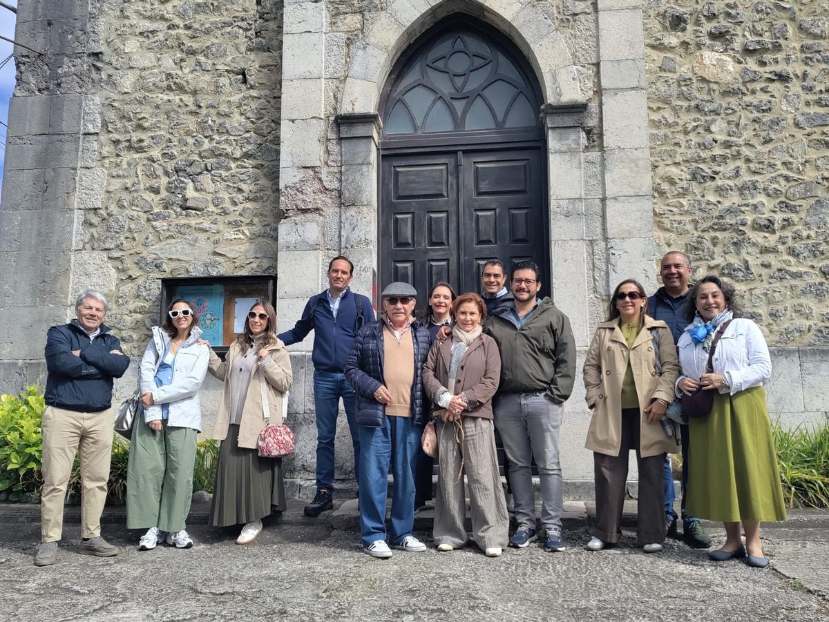 La vuelta a Asturias de la familia Ordoñez La vuelta a Asturias de la familia Ordoñez