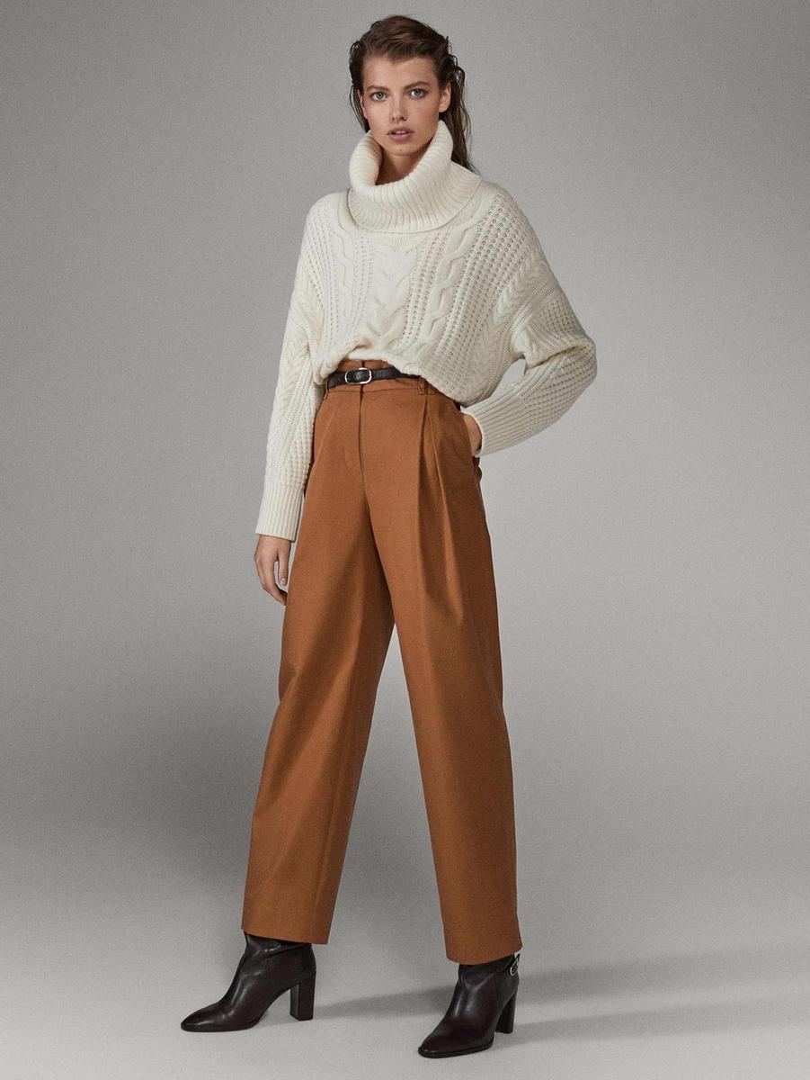 Pantalón de piezas, de Massimo Dutti