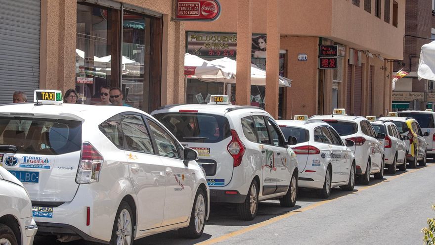 El Ayuntamiento de Torrevieja se lo pone complicado a los aspirantes de nuevas licencias de taxi