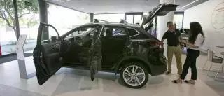 Córdoba lidera la caída de las matriculaciones de automóviles en Andalucía al bajar un 15% anual