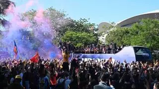 El Barça celebra el título de liga en las calles de Barcelona