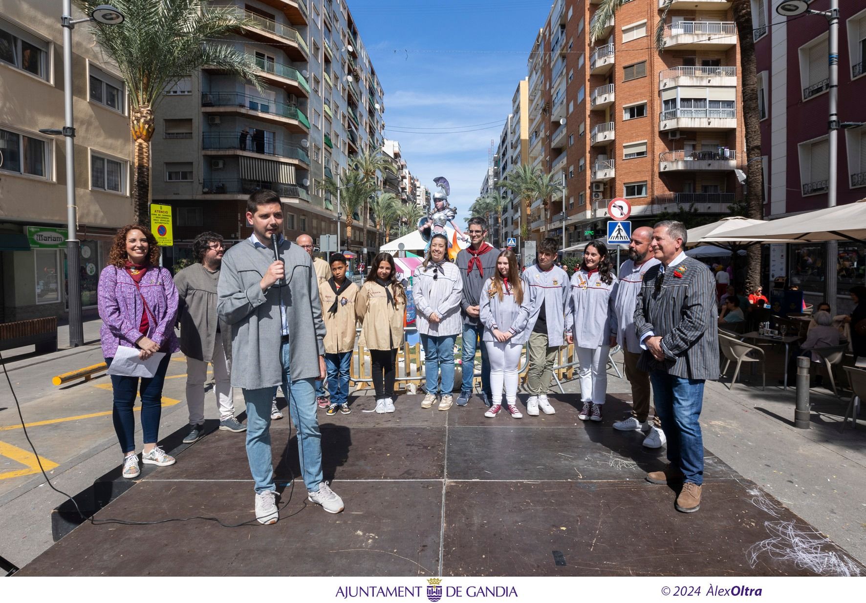 El domingo de las Fallas de Gandia, en casi ochenta imágenes