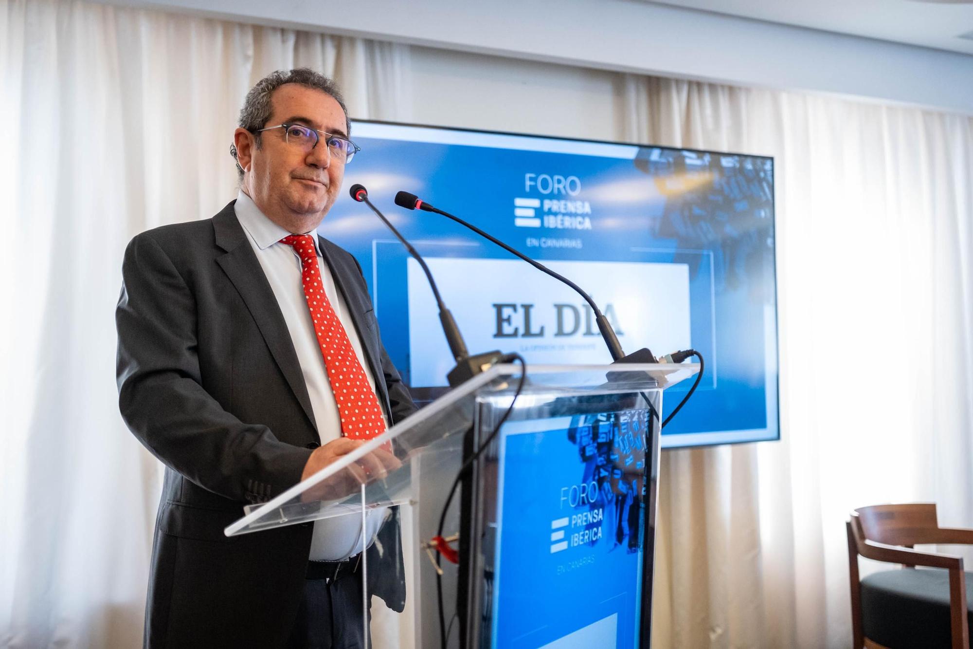 Foro con Manuel Domínguez