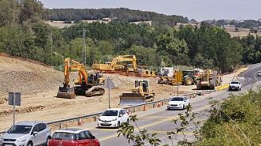 El desdoblament de l´N-II entre Medinyà i Orriols, en una foto d´arxiu