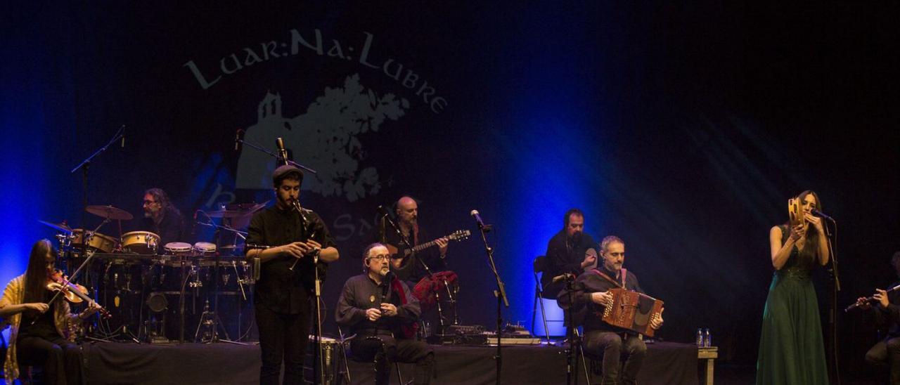 Concierto de «Luar na Lubre» en el Nuevo Teatro de La Felguera. | Fernando Rodríguez