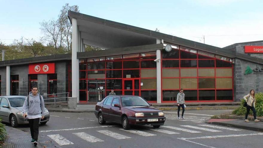 La estación de tren de Lugones, ayer.