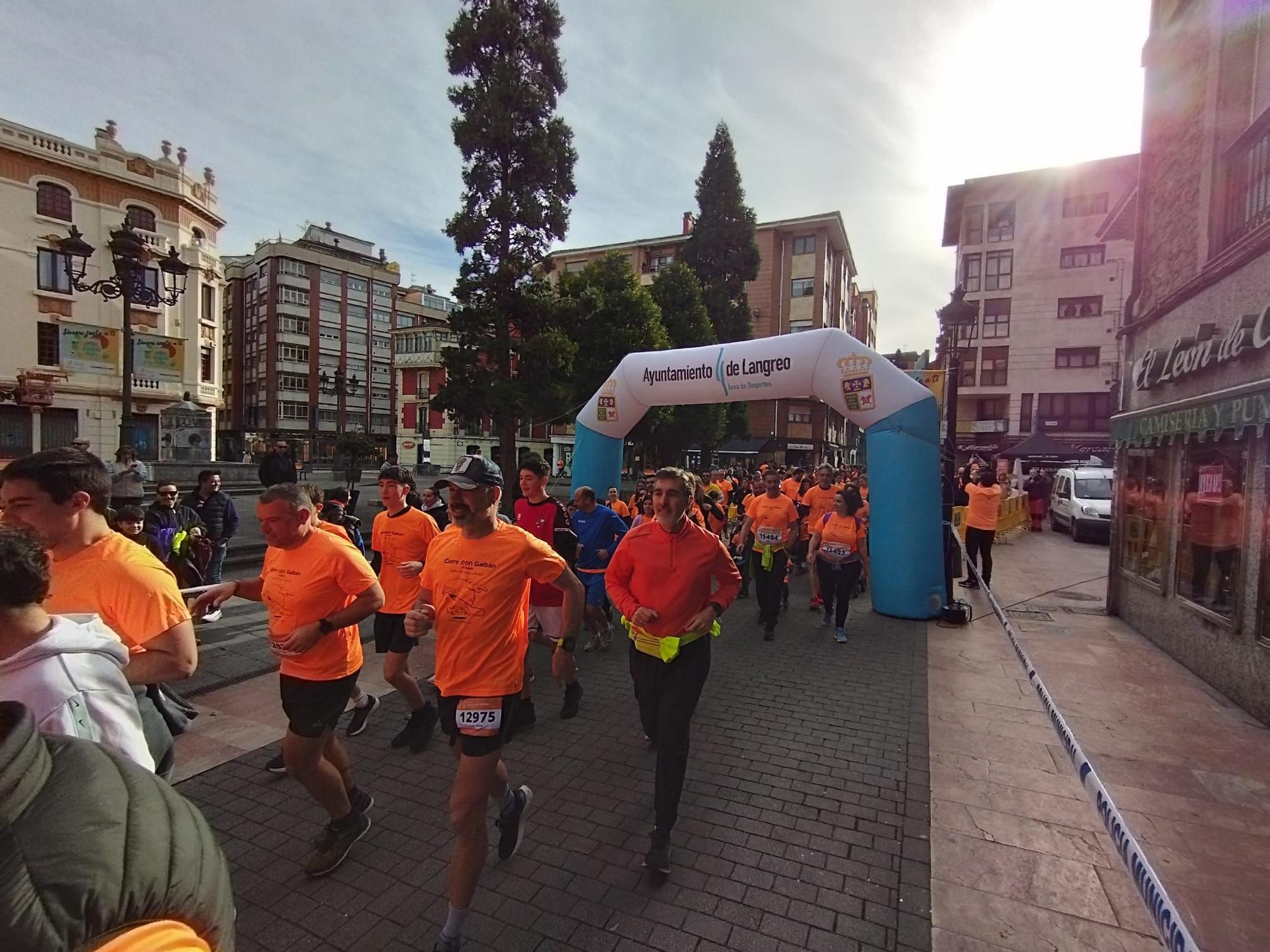 Las carreras contra el cáncer infantil reúnen a cientos de personas en las Cuencas