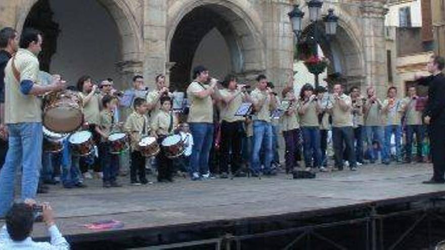 Finaliza el curso 2011/2012 de la “Escola Municipal de Dolçaina i Tabal” que ha acogido a  65 alumnos