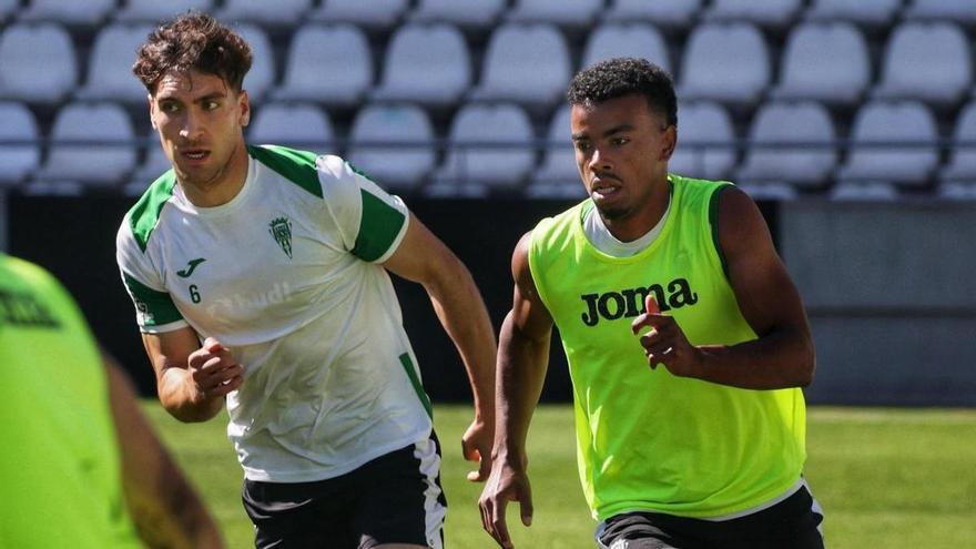 Así podrían salir la Cultural Leonesa y el Córdoba CF: posibles alineaciones para un duelo entre la ambición y la presión en León