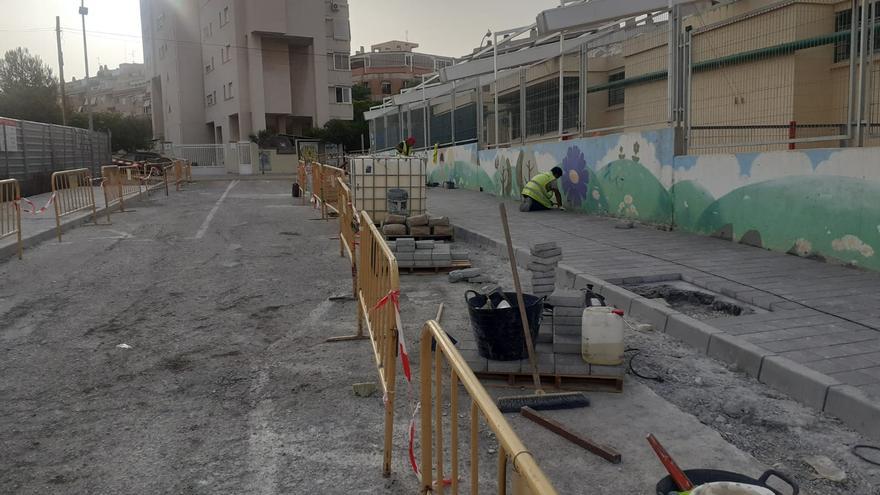 Obras de mejora de accesibilidad en la Explanada, la Playa de San Juan y otros cuatro barrios de Alicante