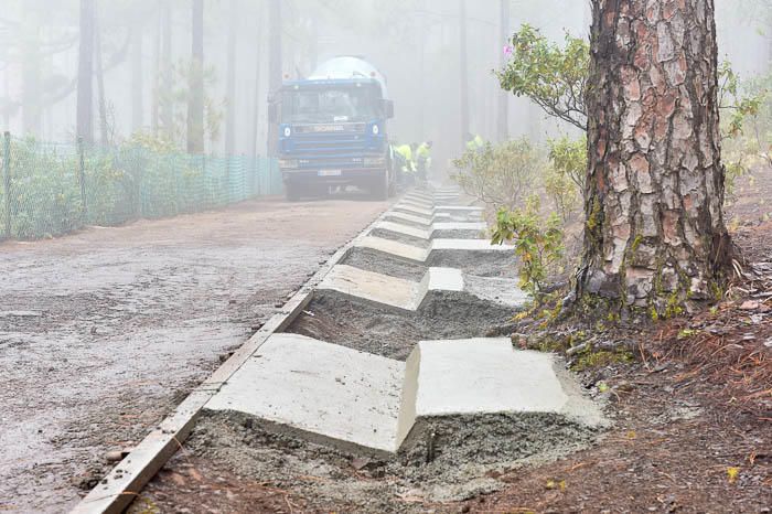 Obras en la carretera al área recreativa y zona ...