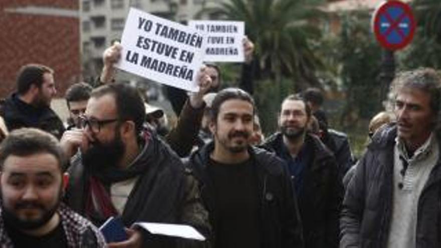 Concentración en Oviedo a favor de los activistas de La Madreña