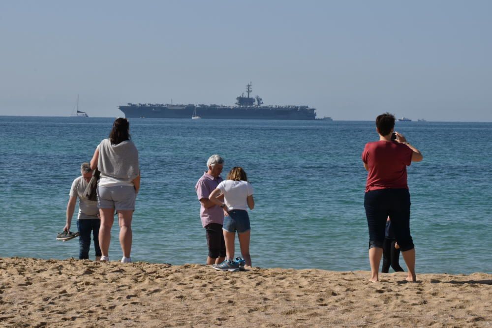 El portaaviones Abraham Lincoln, en Palma