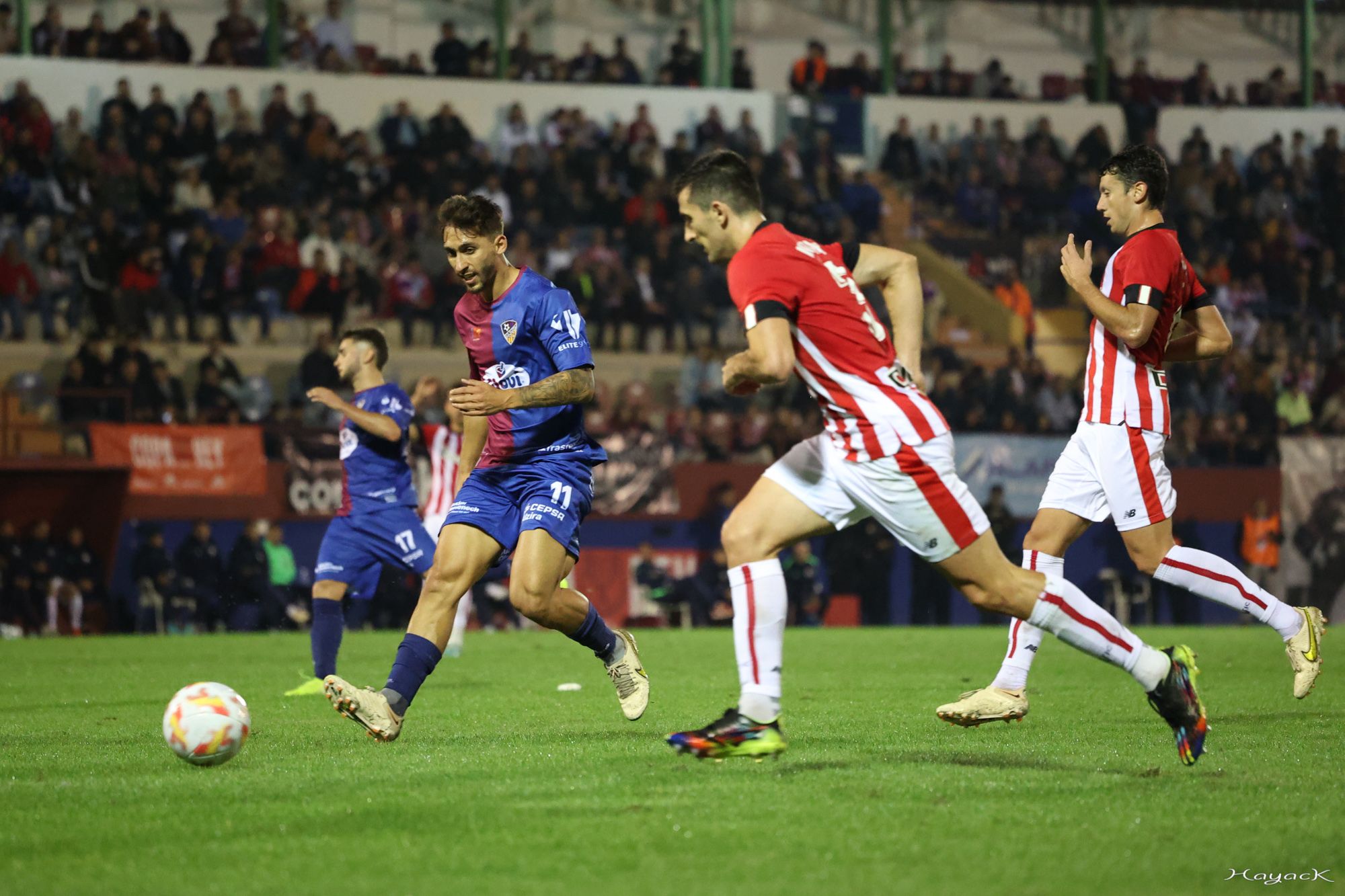 Las imágenes que dejó el partido entre el Alzira y el Athletic Club