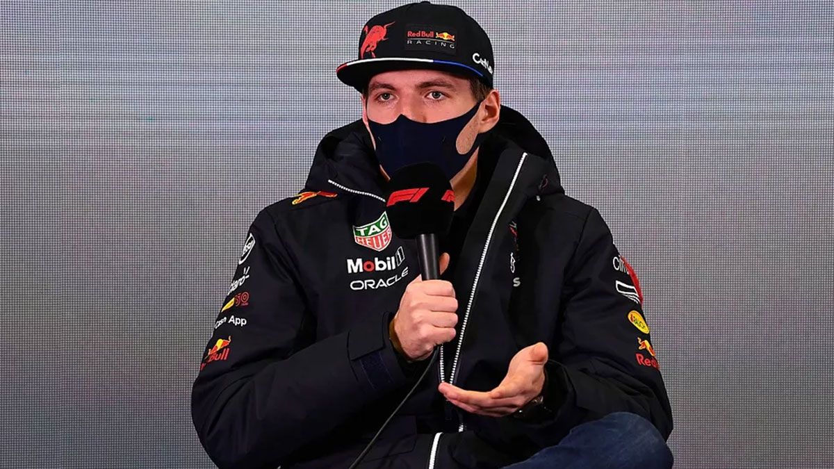 Verstappen , en rueda de prensa en Barcelona