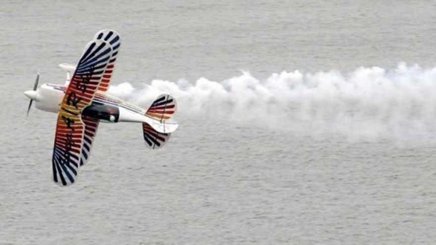 Una avioneta se estrella en una exhibición en Polonia